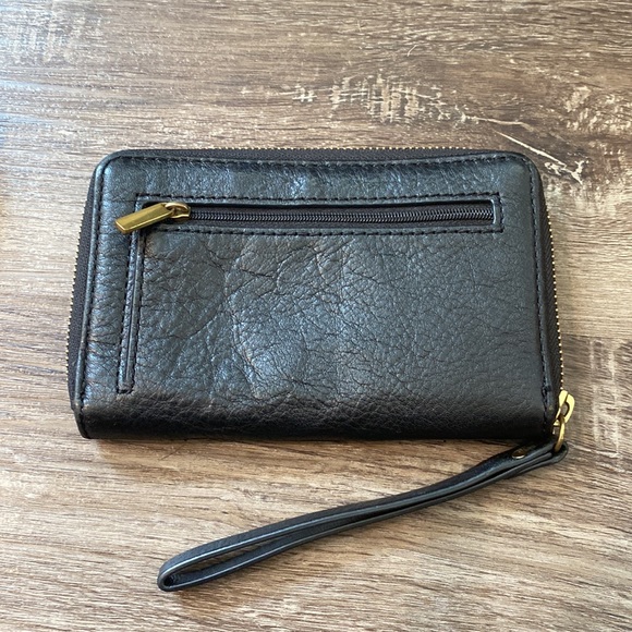 Fossil Wristlet! - Picture 2 of 3